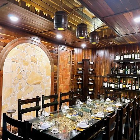 Hapyson Hotel Long Khanh Bagian luar foto